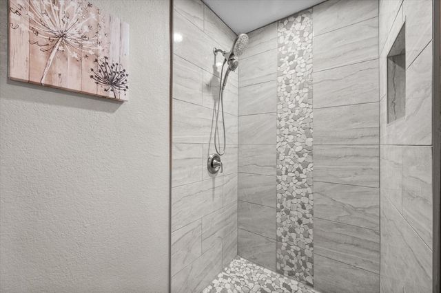 113 Cinch Buckle Ranch Road, Trinidad, TX 75163