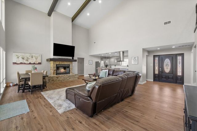 113 Cinch Buckle Ranch Road, Trinidad, TX 75163