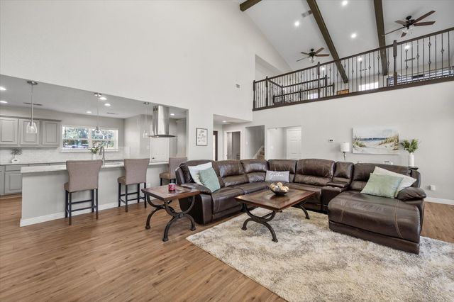 113 Cinch Buckle Ranch Road, Trinidad, TX 75163