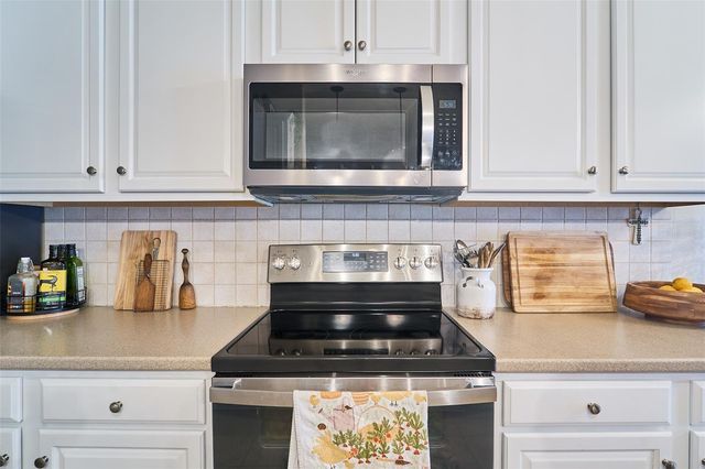 2802 WINGLEWOOD CIRCLE, Lutz, FL 33558