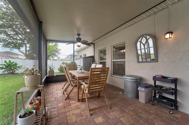 2802 WINGLEWOOD CIRCLE, Lutz, FL 33558