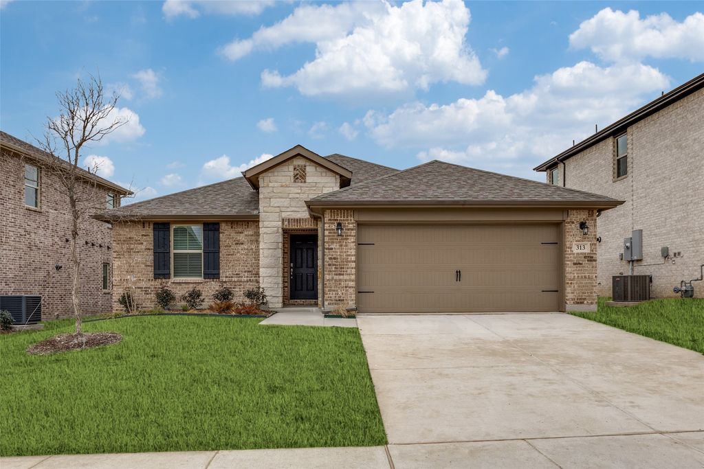 313 Thorn Creek Drive, Anna, TX 75409