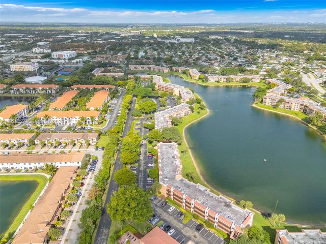 6321 Coral Lake Dr 209, Margate, FL 33063