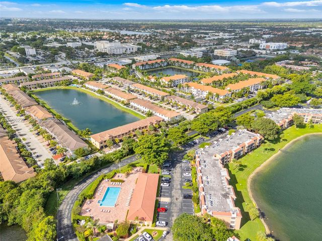 6321 Coral Lake Dr 209, Margate, FL 33063