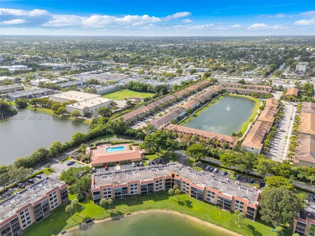 6321 Coral Lake Dr 209, Margate, FL 33063