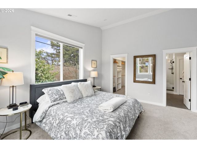 135 W 18TH Ave, Eugene, OR 97401