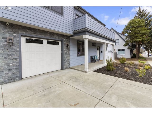 135 W 18TH Ave, Eugene, OR 97401