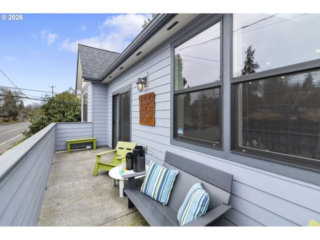 135 W 18TH Ave, Eugene, OR 97401