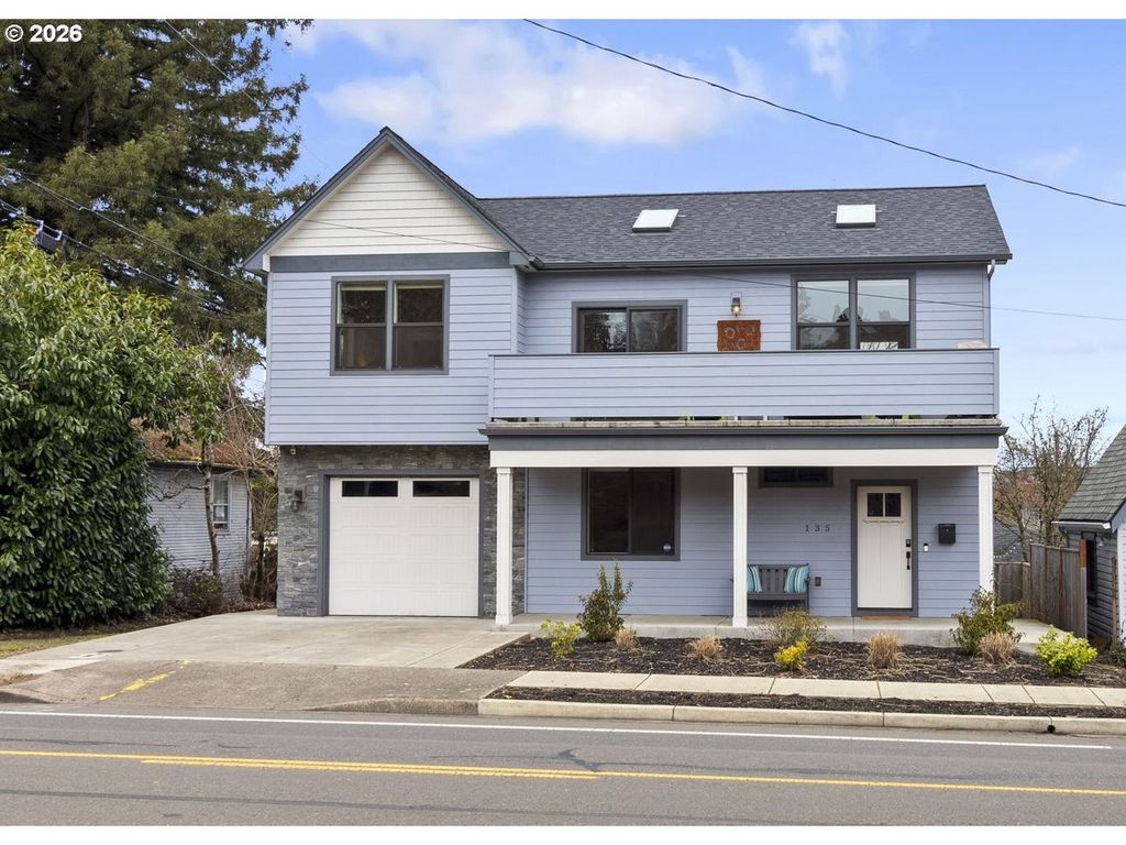 135 W 18TH Ave, Eugene, OR 97401