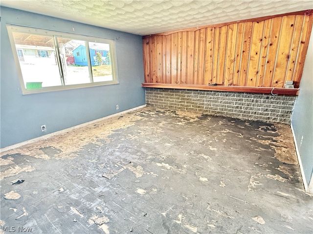 347 Patton Avenue, Wintersville, OH 43953