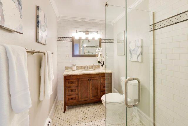 3913 Saratoga Avenue G301, Downers Grove, IL 60515