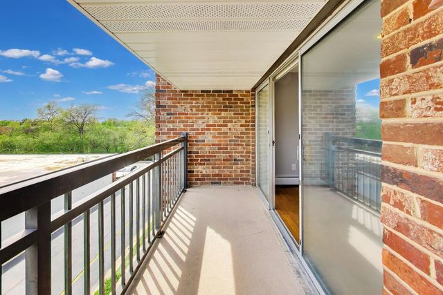 3913 Saratoga Avenue G301, Downers Grove, IL 60515