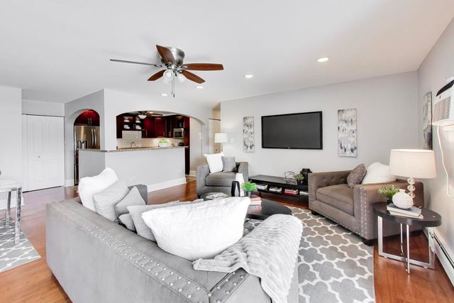 3913 Saratoga Avenue G301, Downers Grove, IL 60515
