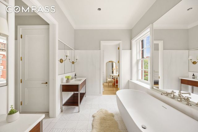 334 W 20th Street, New York City, NY 10011