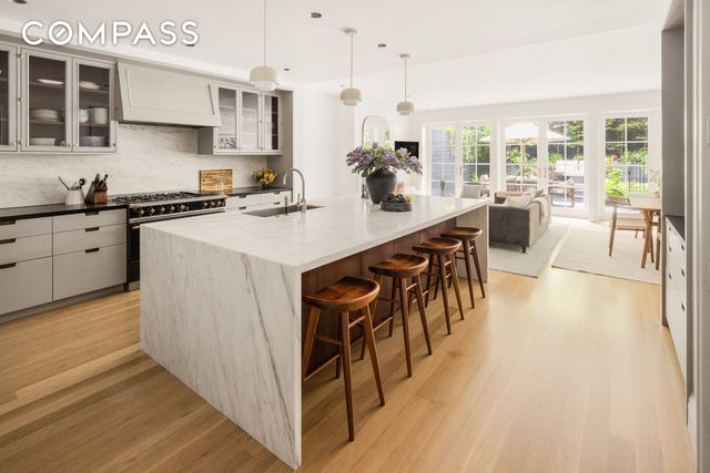 334 W 20th Street, New York City, NY 10011