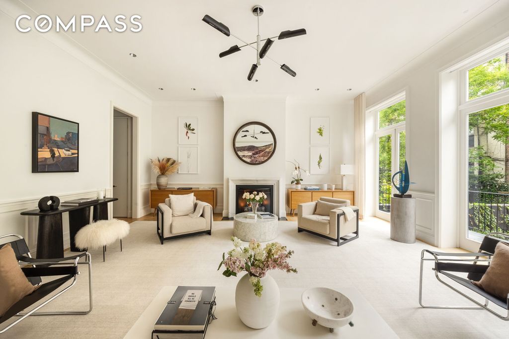 334 W 20th Street, New York City, NY 10011