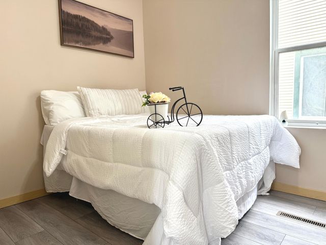 854 Euclid Street, Saint Paul, MN 55106