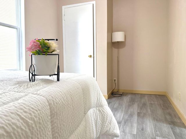 854 Euclid Street, Saint Paul, MN 55106