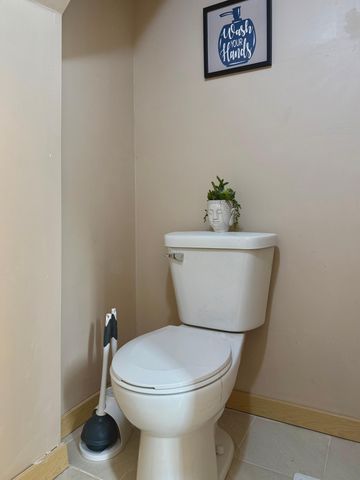 854 Euclid Street, Saint Paul, MN 55106