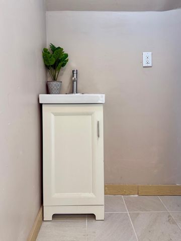 854 Euclid Street, Saint Paul, MN 55106