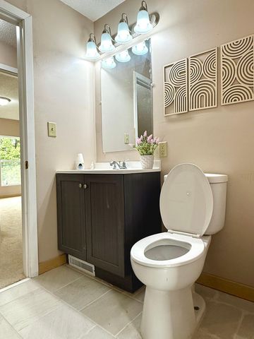 854 Euclid Street, Saint Paul, MN 55106