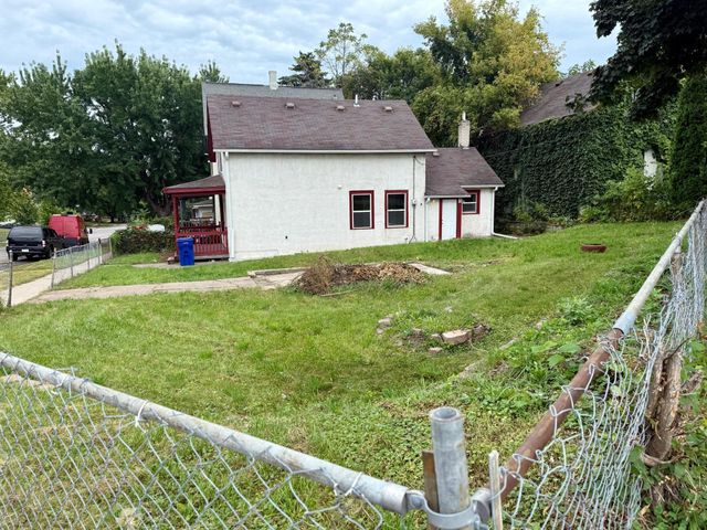 854 Euclid Street, Saint Paul, MN 55106