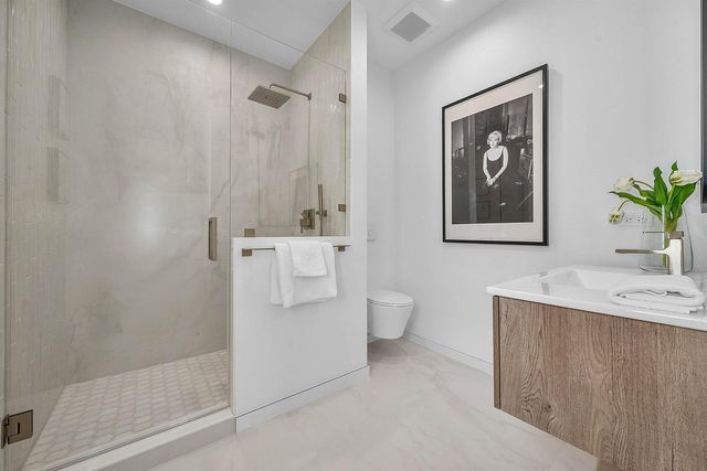 230 Pershing Way, West Palm Beach, FL 33401