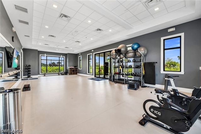 9182 Wisteria WAY, Naples, FL 34114