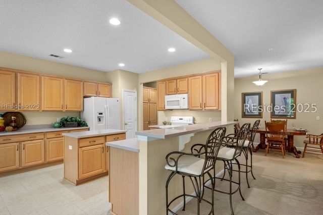 32 Willow Brook Dr, Bluffton, SC 29909