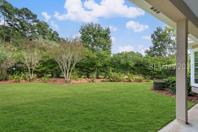 32 Willow Brook Dr, Bluffton, SC 29909