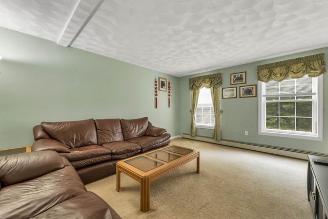 43 Cross Street, Salem, NH 03079