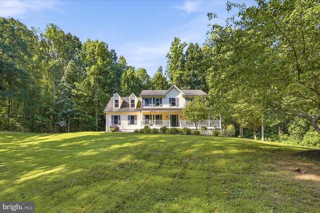 9516 PRIMROSE LN, Marshall, VA 20115
