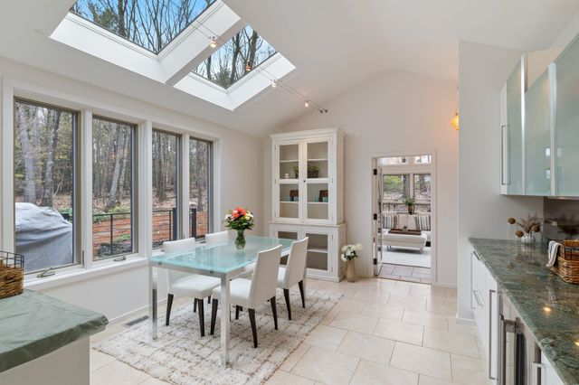 15 Masefield Road, Nashua, NH 03062