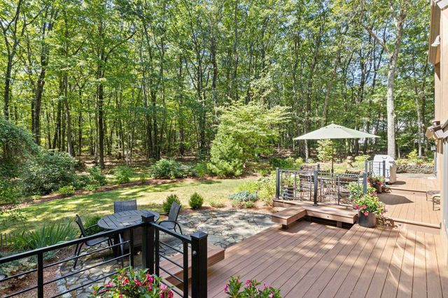 15 Masefield Road, Nashua, NH 03062