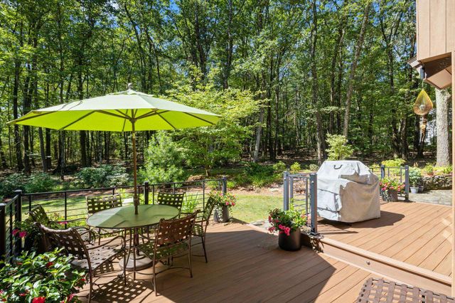 15 Masefield Road, Nashua, NH 03062