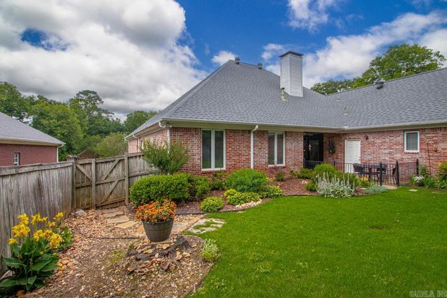 6 Rosaries Way, Little Rock, AR 72223