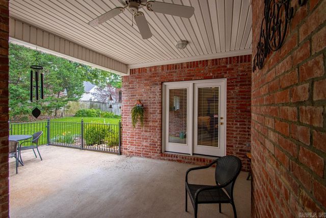 6 Rosaries Way, Little Rock, AR 72223