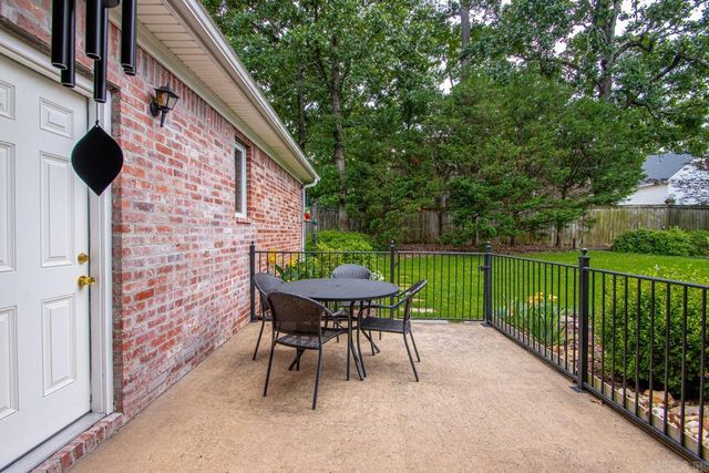 6 Rosaries Way, Little Rock, AR 72223
