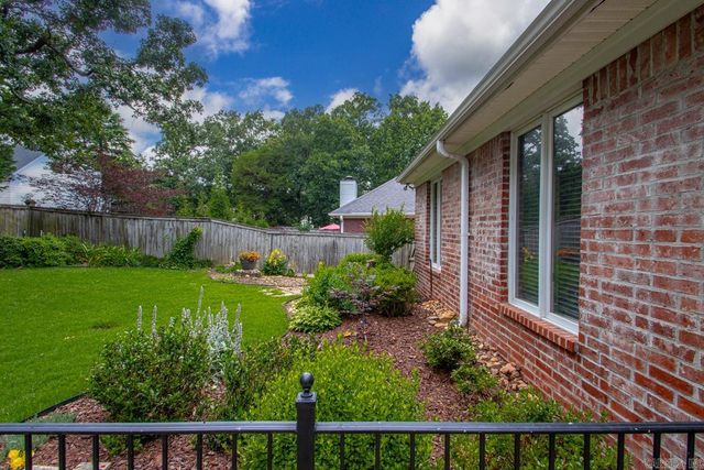 6 Rosaries Way, Little Rock, AR 72223