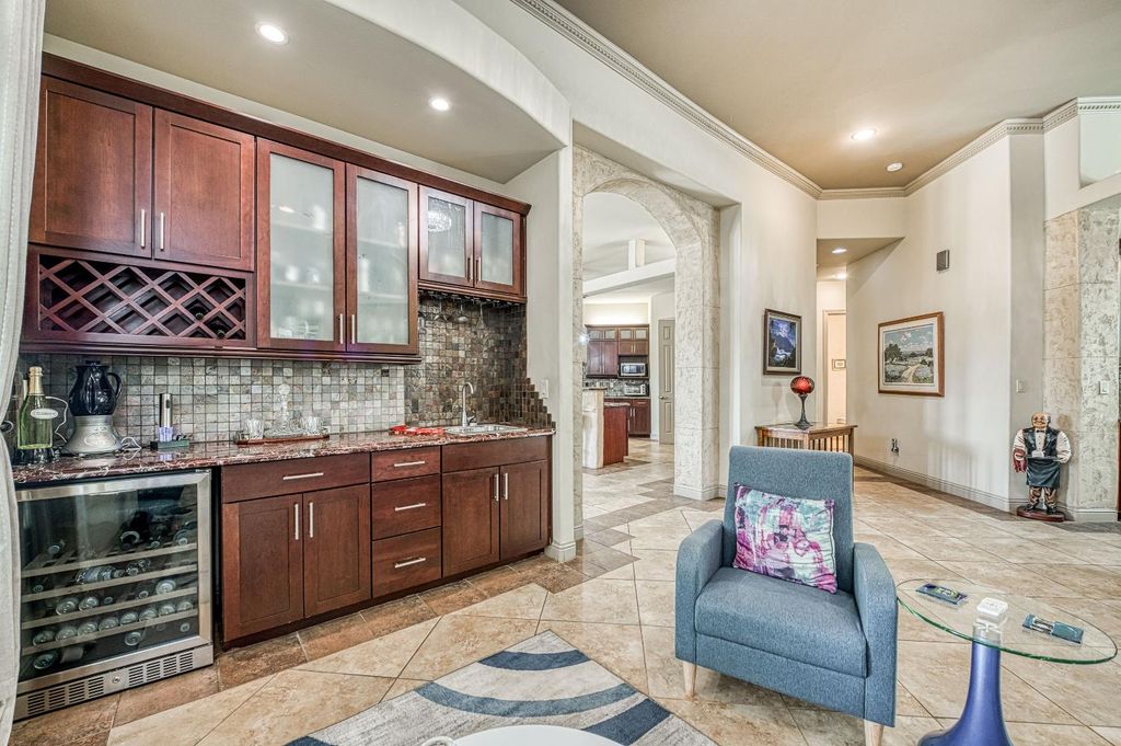 Image 15 of property listing at 11003 E Egret, Clovis, CA 93619