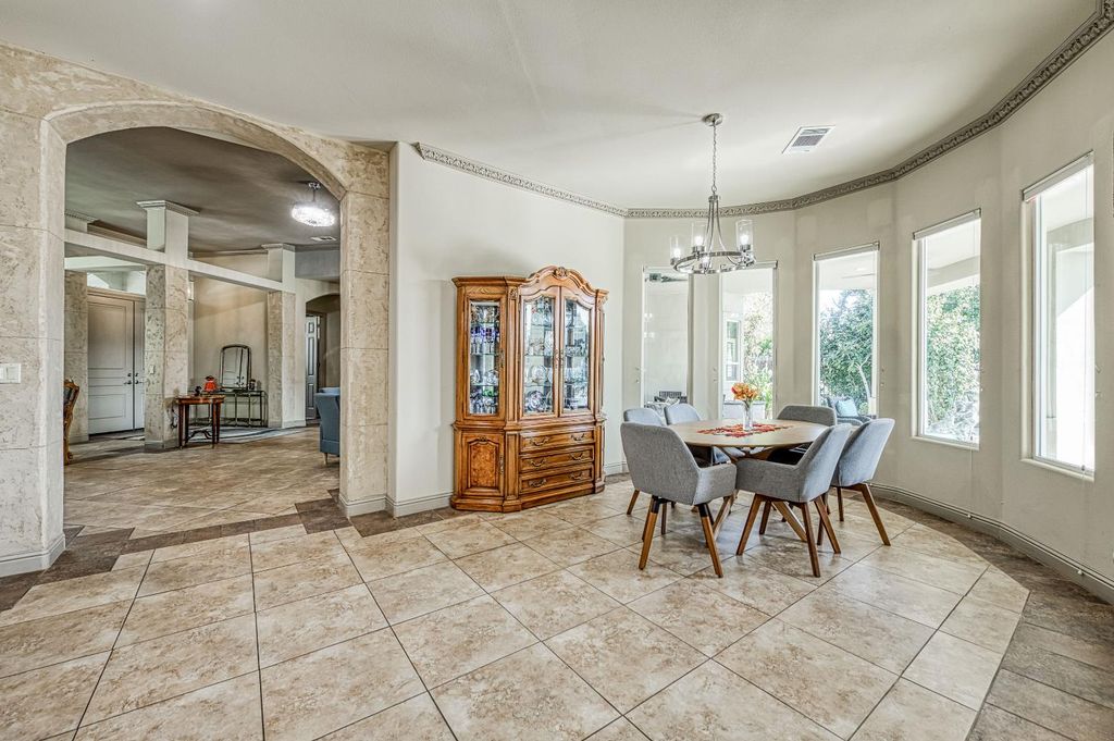 Image 22 of property listing at 11003 E Egret, Clovis, CA 93619