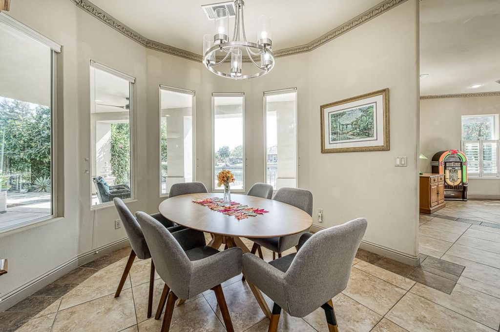 Image 23 of property listing at 11003 E Egret, Clovis, CA 93619