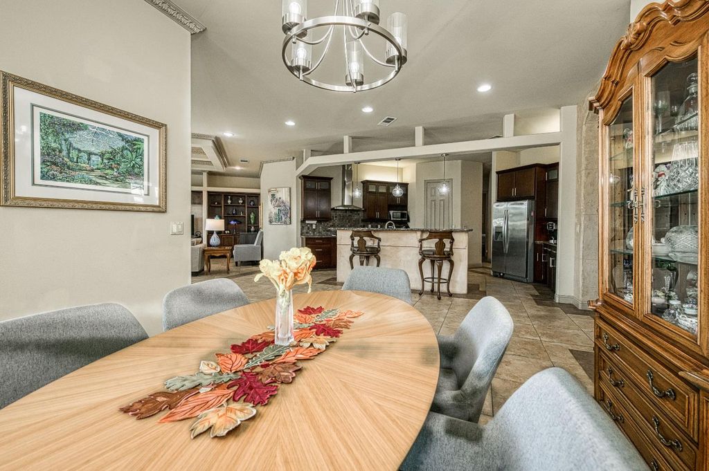 Image 25 of property listing at 11003 E Egret, Clovis, CA 93619