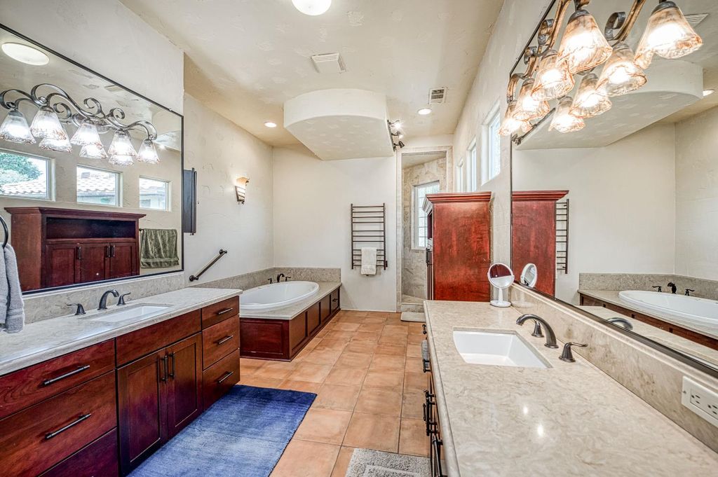 Image 38 of property listing at 11003 E Egret, Clovis, CA 93619