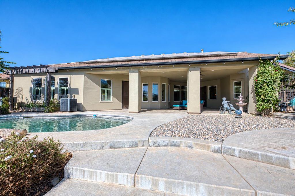 Image 56 of property listing at 11003 E Egret, Clovis, CA 93619