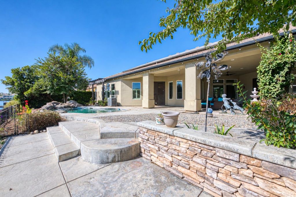 Image 57 of property listing at 11003 E Egret, Clovis, CA 93619