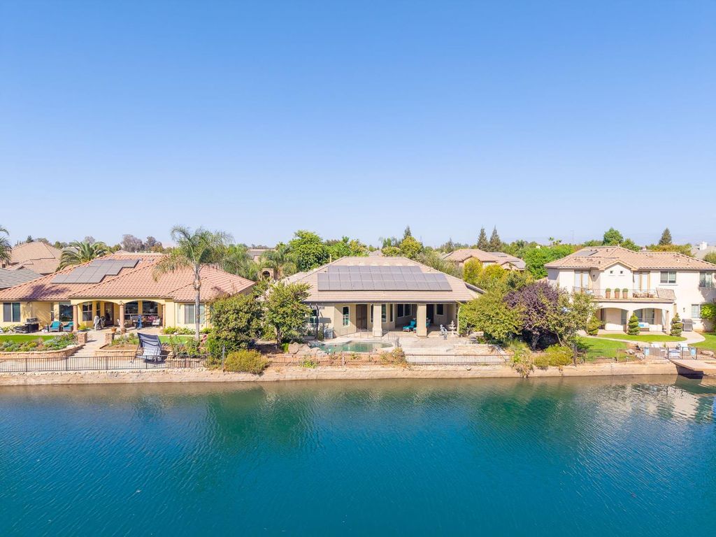 Image 62 of property listing at 11003 E Egret, Clovis, CA 93619