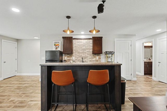 1901 N Amber Ridge St, Derby, KS 67037