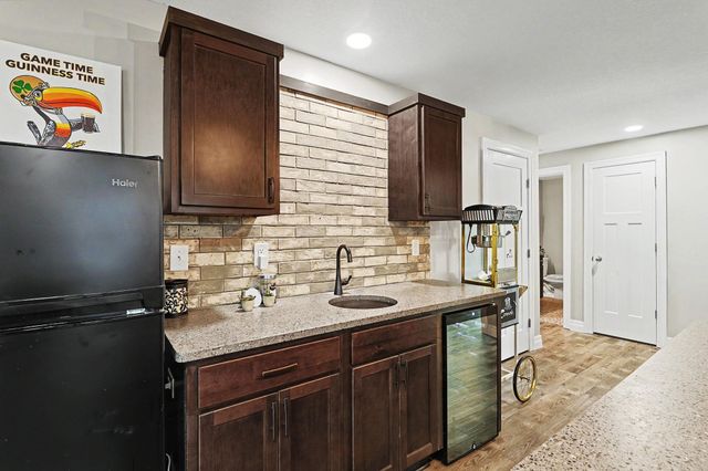 1901 N Amber Ridge St, Derby, KS 67037