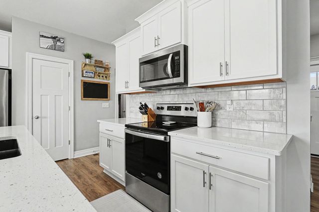 1901 N Amber Ridge St, Derby, KS 67037